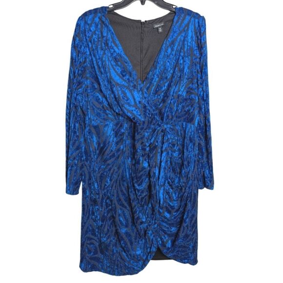 Torrid Blue Velvet Zebra Sheer Burnout Faux Wrap Tie Front Bodycon Dress 16W - Picture 3 of 7